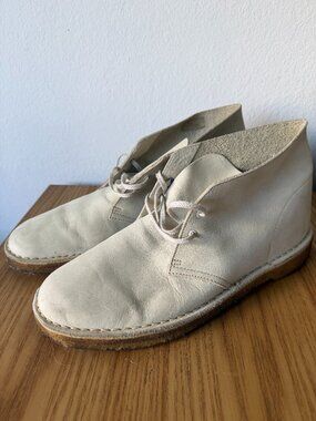 Clarks Originals Suede Desert Chukka Boots by Clarks Originals Size 11